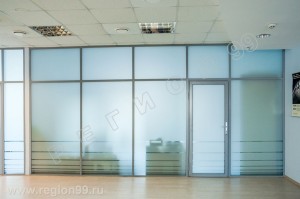 перегородки с тонировкой по трафарету